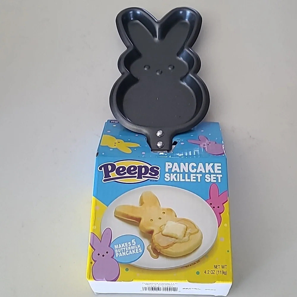 PEEPS Easter Bunny Skillet NIB.